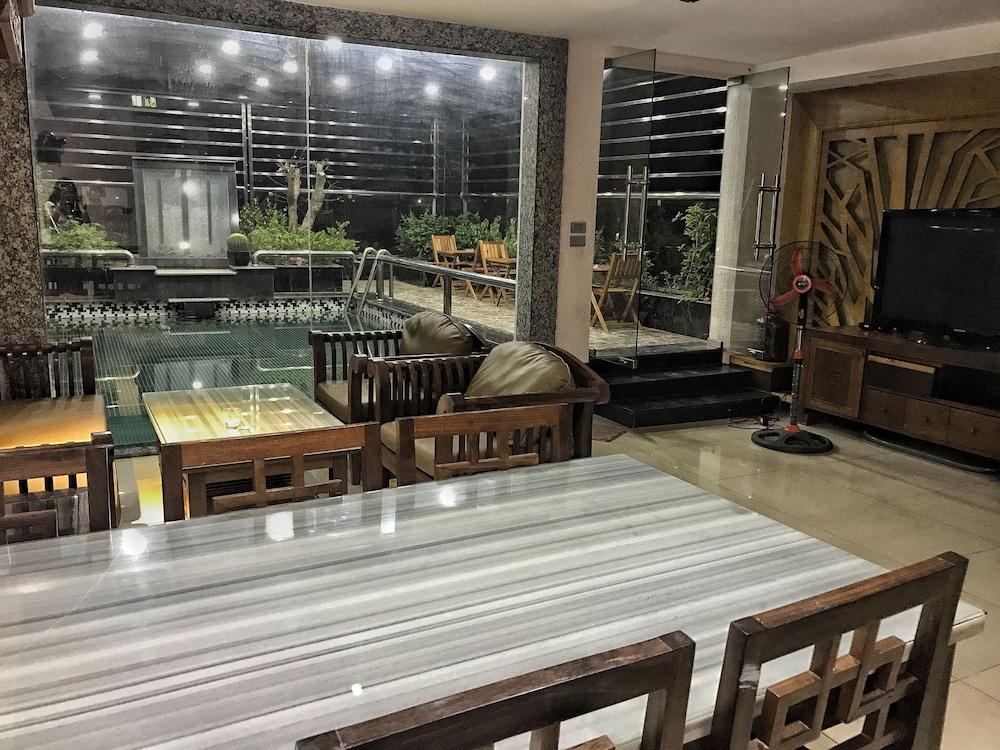 Nice Hotel Hanoi Buitenkant foto